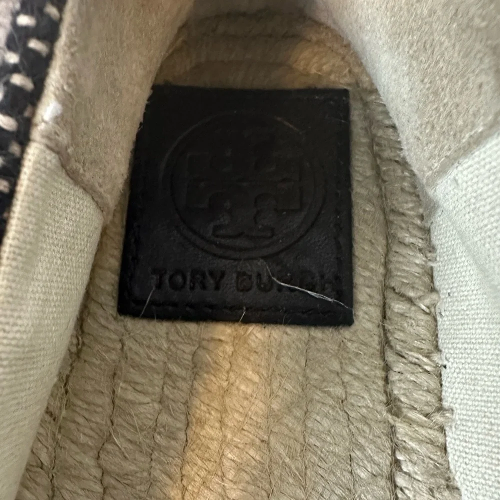 TORY Burch Lonnie Logo Black and Tan Espadrilles
